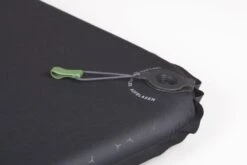 Exped SIM 3.8 LW Zelfopblazende Slaapmat -Kampeer Verkoop 1267 1900 sim black close