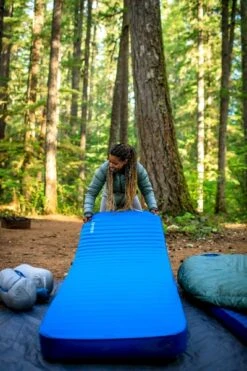 Therm-A-Rest MondoKing 3D 11.0 L Zelfopblazende Slaapmat -Kampeer Verkoop 1900 1267 2020 thermarest oregon 3sisters geiser 0623