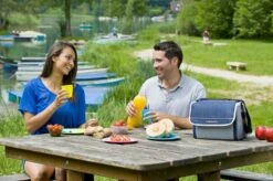 Campingaz Fold 'N Cool Koeltas - 10 Liter -Kampeer Verkoop 900 1353 cooler fold n cool 10l dark blue 2000011723 lifestyle 2