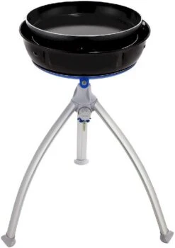 CADAC Grillo Chef 40 Gasbarbecue - BBQ/Chef Pan 14 CADAC Grillo Chef 40 Gasbarbecue - BBQ/Chef Pan -Kampeer Verkoop 900 709 5650 grillo chef 40 chef pan 1