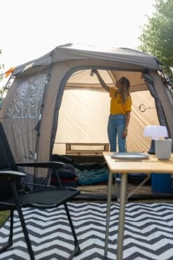 Easy Camp Moonlight Yurt 6 Familietent - 6 Persoons -Kampeer Verkoop easy camp moonlight yurt 6 familietent 9